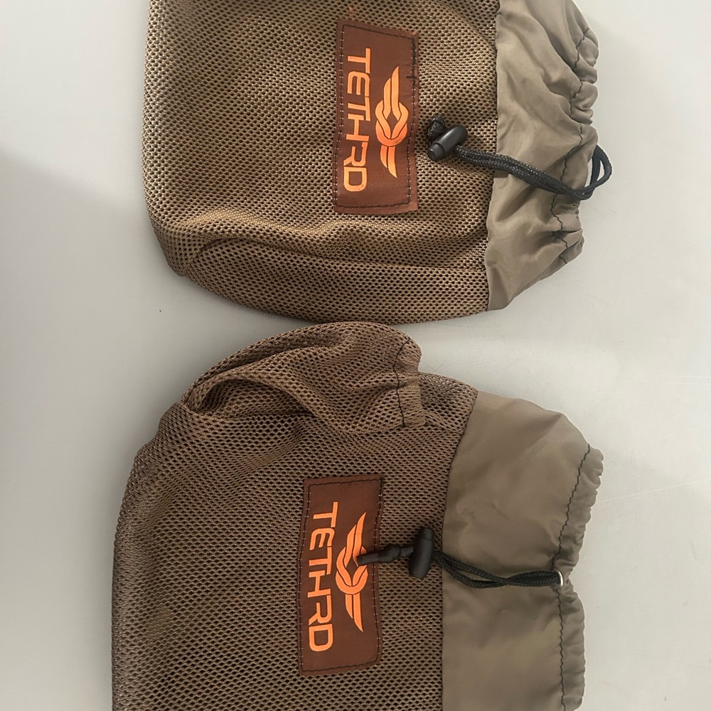 Tethrd saddle hunting dumb punches